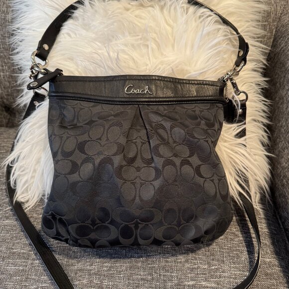 COACH Ashley F20111 Signature C Shoulder Bag Crossbody Black Hang Tag - Picture 2 of 8
